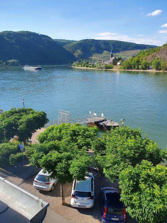 Grosse Wohnung Mit Rheinblick 博帕德 外观 照片