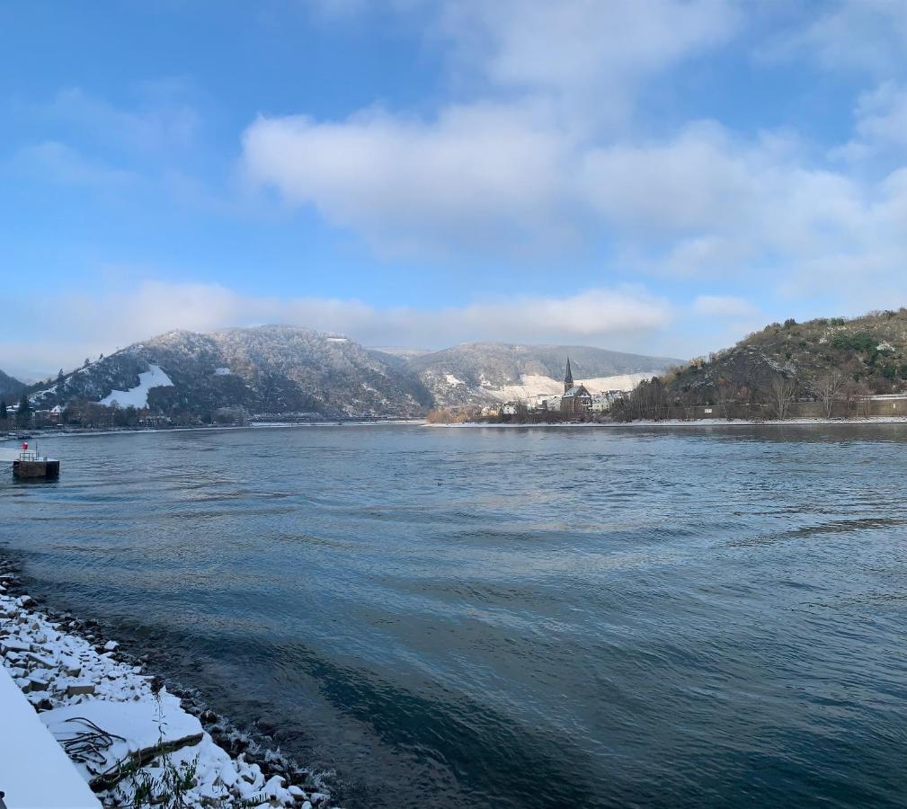 Grosse Wohnung Mit Rheinblick 博帕德 外观 照片